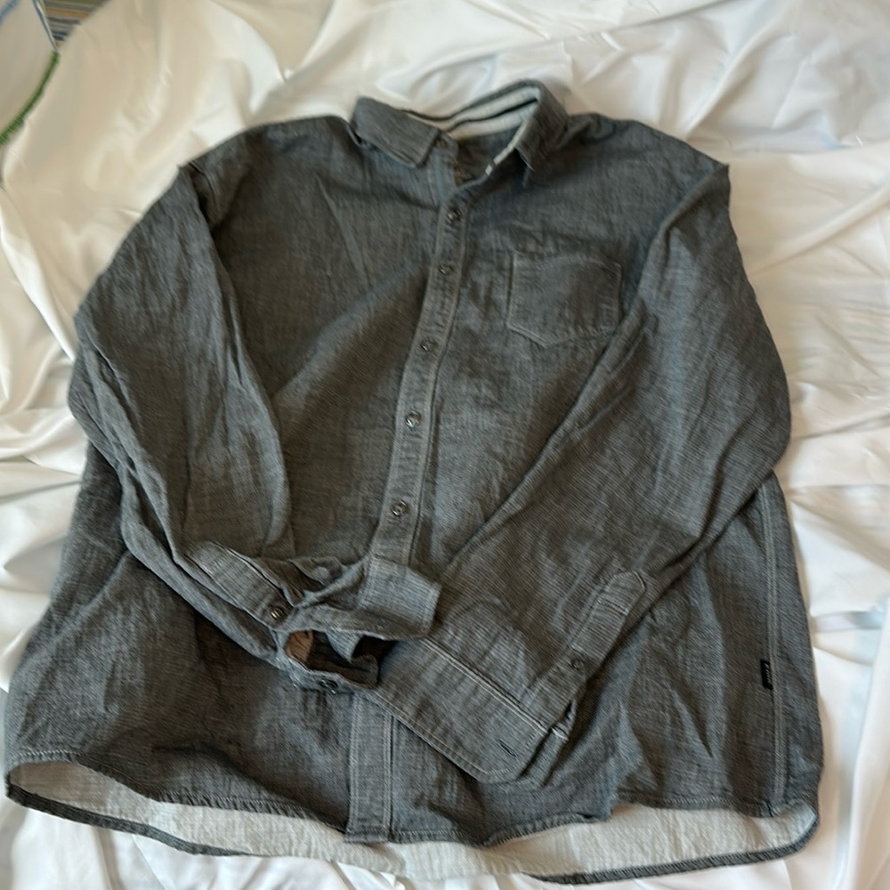 Kuhl long sleeve button up activewear front pocket
